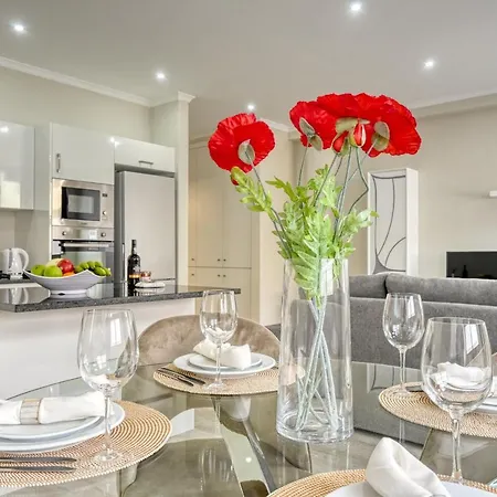 Tristao Vaz Ii, A In Madeira Machico (Madeira)