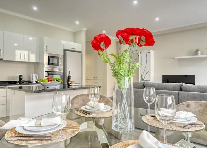 Tristao Vaz Ii, A In Madeira マシコ